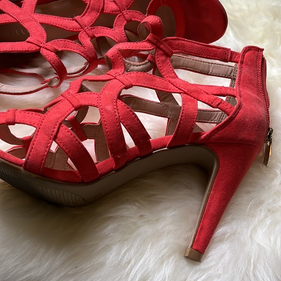 Kelly & Kate Zipper Back Red Cage Heels Sz 7.5 - Picture 4 of 16